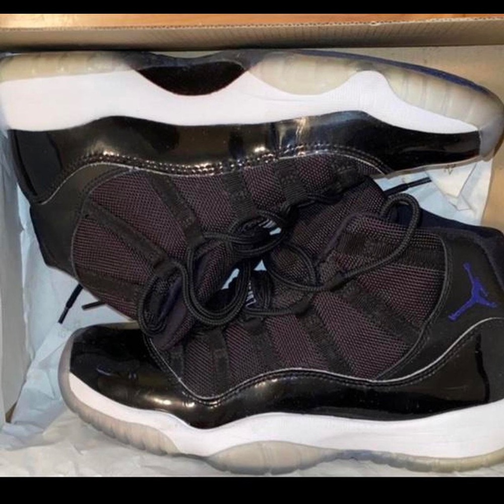 Jordan 11 space jam